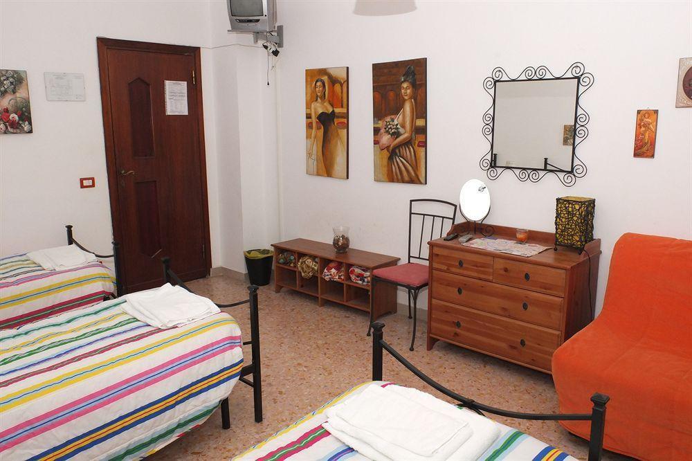B&B A Room For Holiday Rom Exteriör bild