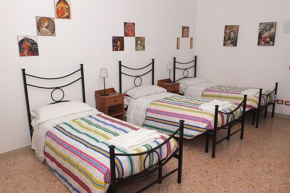 B&B A Room For Holiday Rom Exteriör bild