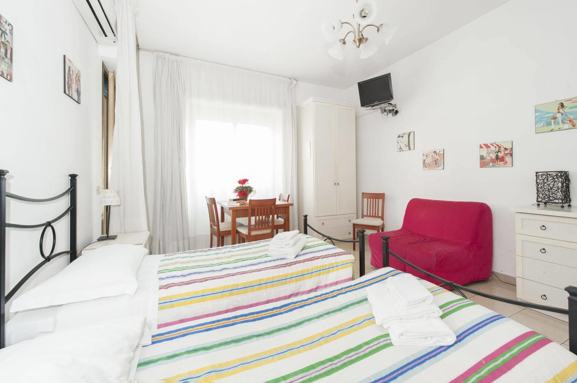 B&B A Room For Holiday Rom Exteriör bild
